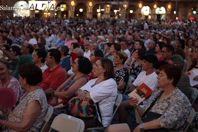 Concierto de la Orquesta Sinfónica y Coro de RTVE en la Plaza Mayor de Salamanca