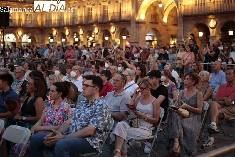 Concierto de la Orquesta Sinfónica y Coro de RTVE en la Plaza Mayor de Salamanca