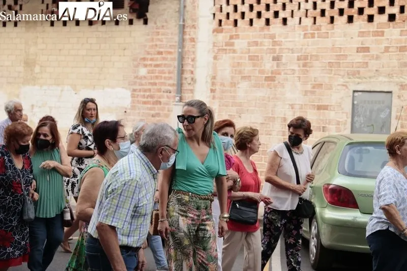 Procesión con la imagen de la Virgen del Carmen en Santa Marta de Tormes