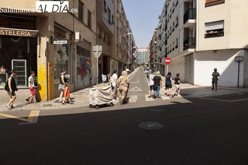 Visita teatralizada 'Safari West' en la plaza del Oeste