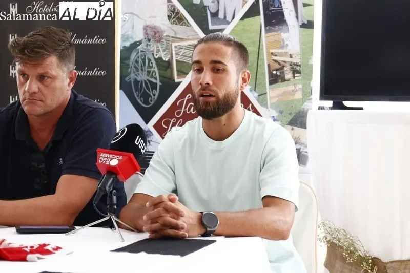 Foto 3 - Mario G&oacute;mez, Losada y Borja D&iacute;az abren la ronda de presentaciones en Unionistas
