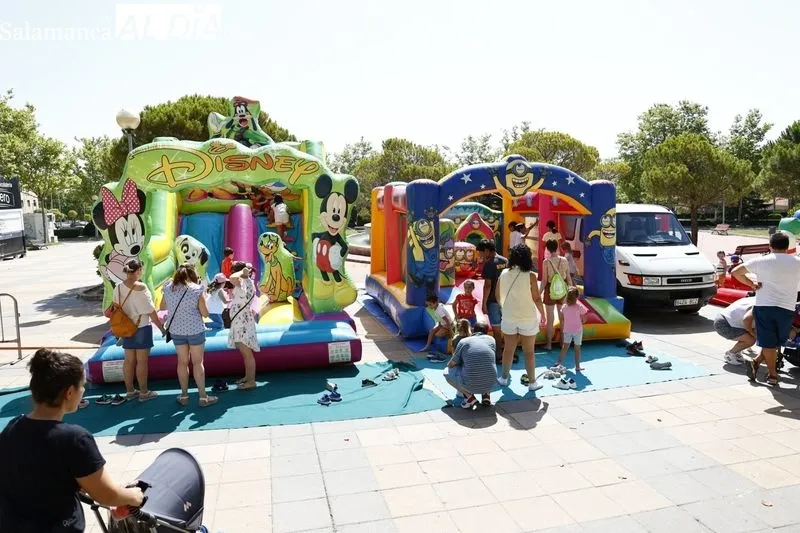 Juegos para niños en las fiestas del barrio Capuchinos