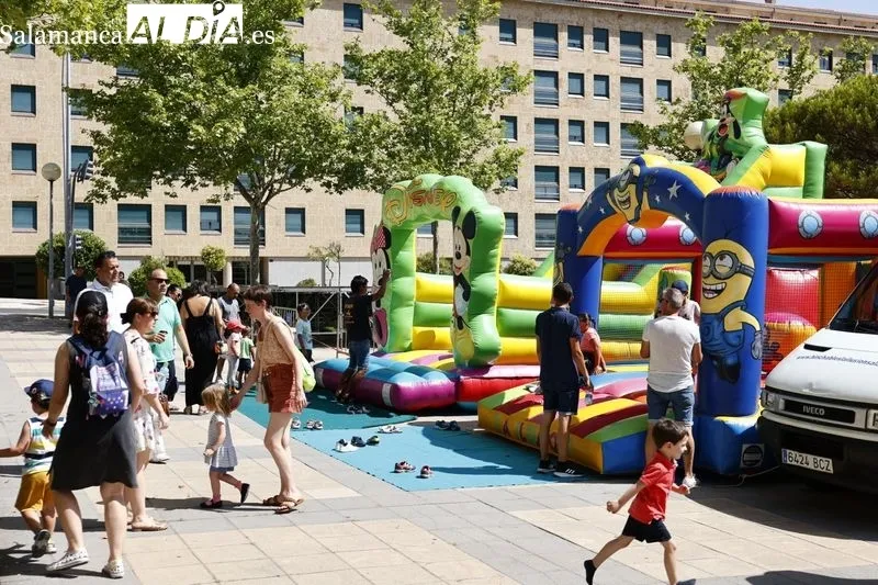 Juegos para niños en las fiestas del barrio Capuchinos