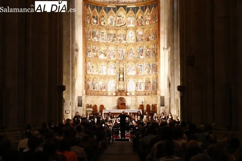 Concierto del Coro y Orquesta del Colegio James Allen en la Catedral Vieja