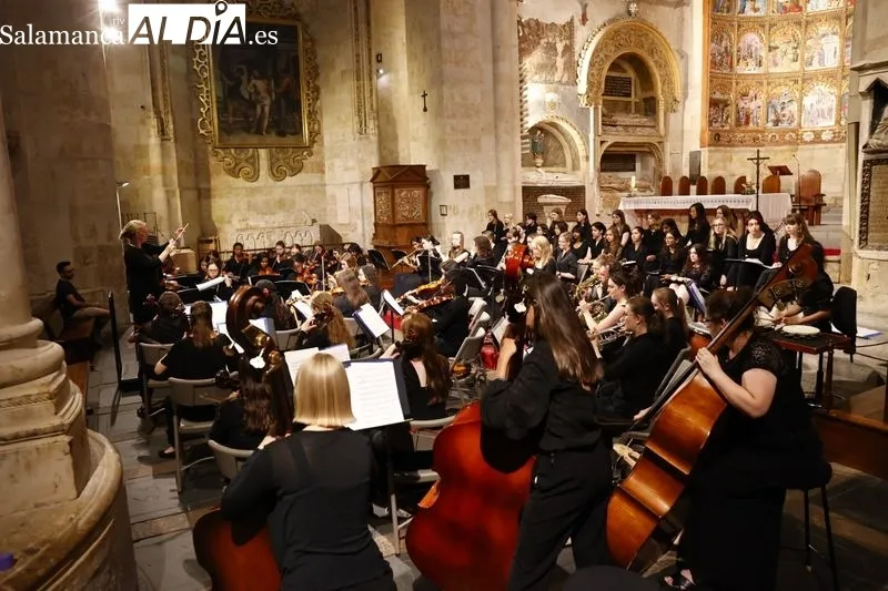 Concierto del Coro y Orquesta del Colegio James Allen en la Catedral Vieja