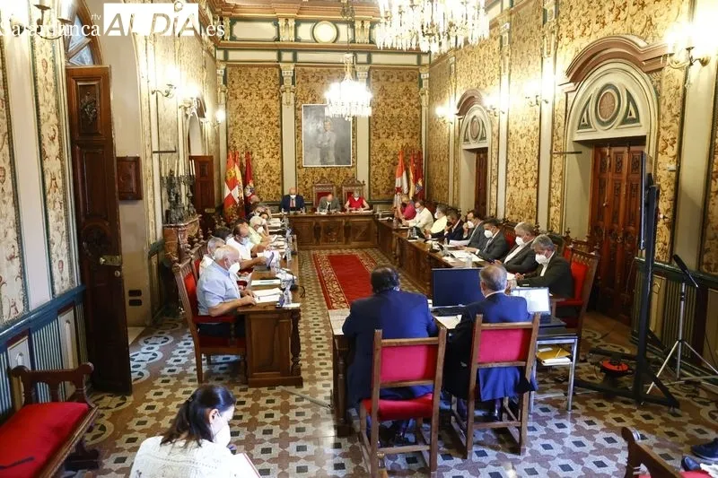 Pleno de la Diputación de Salamanca, este jueves. Fotos: David Sañudo