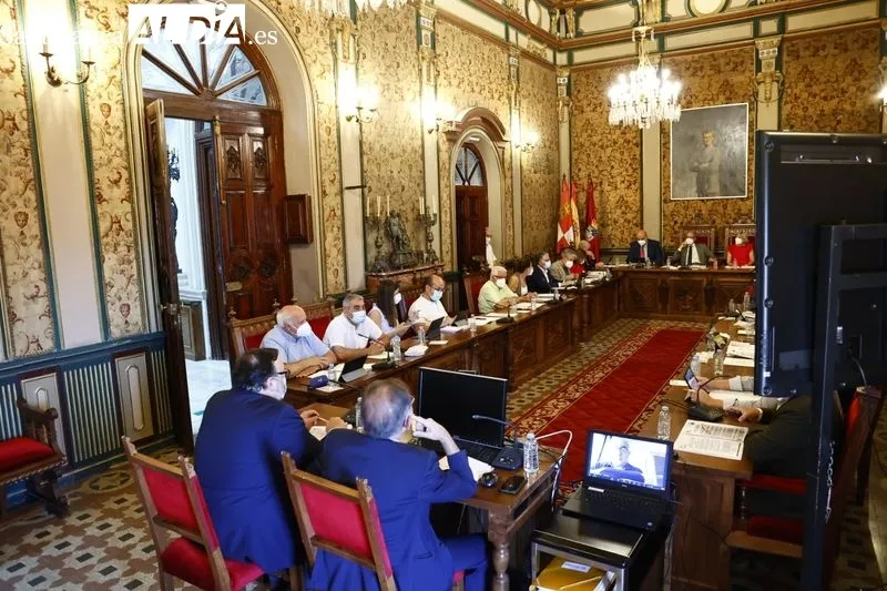 Pleno de la Diputación de Salamanca, este jueves. Fotos: David Sañudo