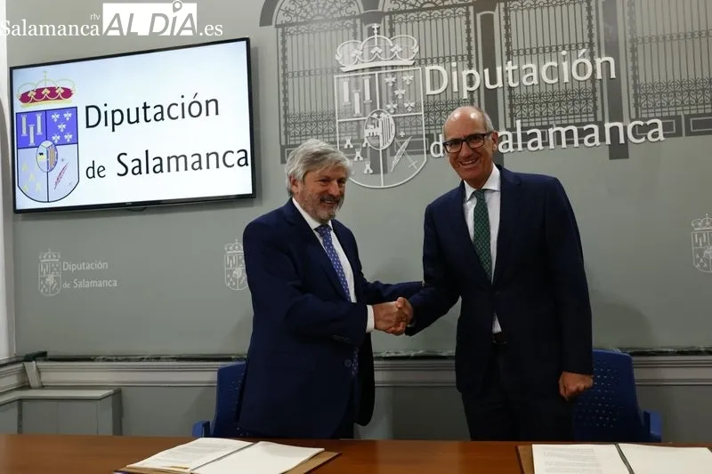 Firma de  la renovación del convenio este jueves en la Diputación de Salamanca