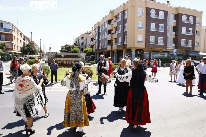 Procesión en Santa Marta con la imagen de la patrona