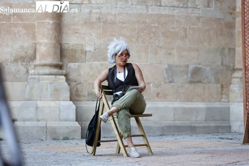 El Patio Chico ha acogido la representación de la obra 'Elio', de Intrussión Teatro