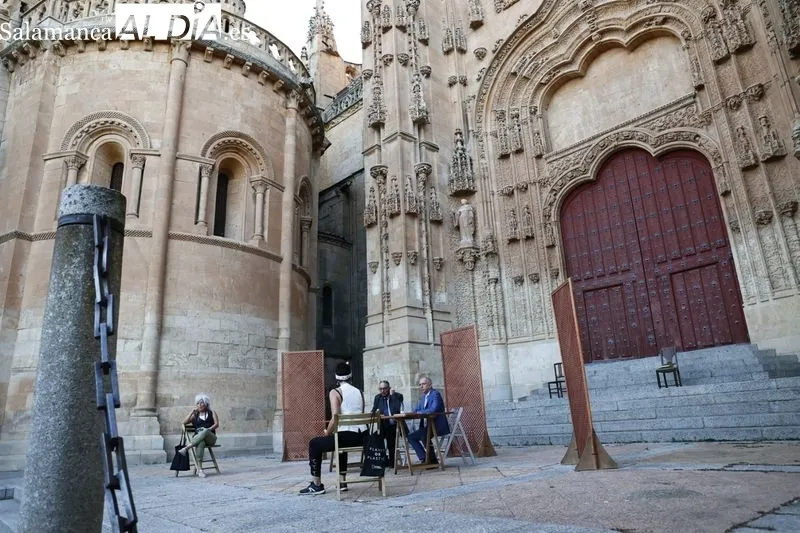 El Patio Chico ha acogido la representación de la obra 'Elio', de Intrussión Teatro