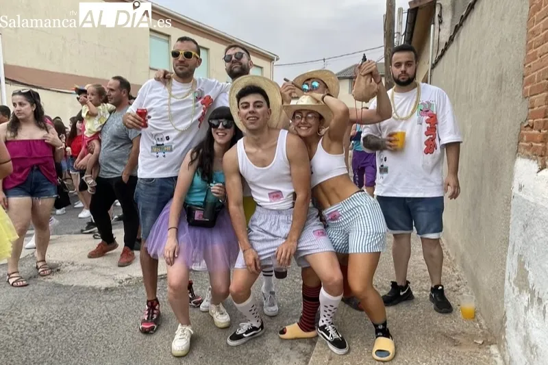 Foto 5 - Villoruela se llena de color, ambiente y emoci&oacute;n para dar la bienvenida a sus fiestas patronales
