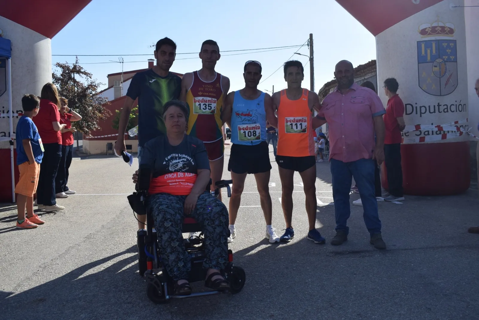 Foto 2 - Coca de Alba celebra por todo lo alto su carrera popular