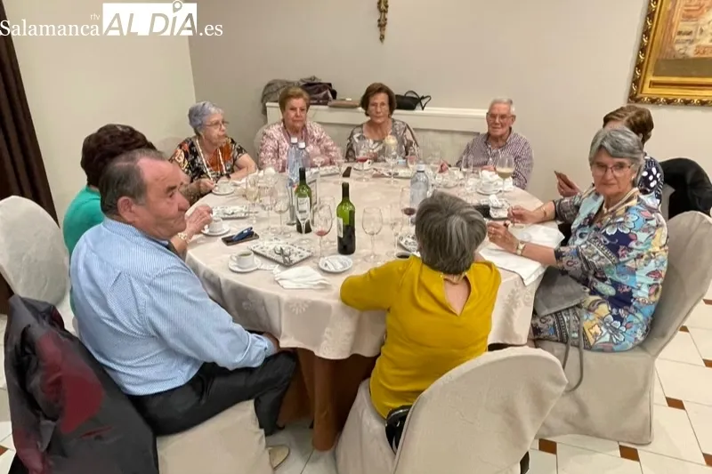 La asociaciòn de mayores San Miguel ha retomado su fiesta anual este viernes