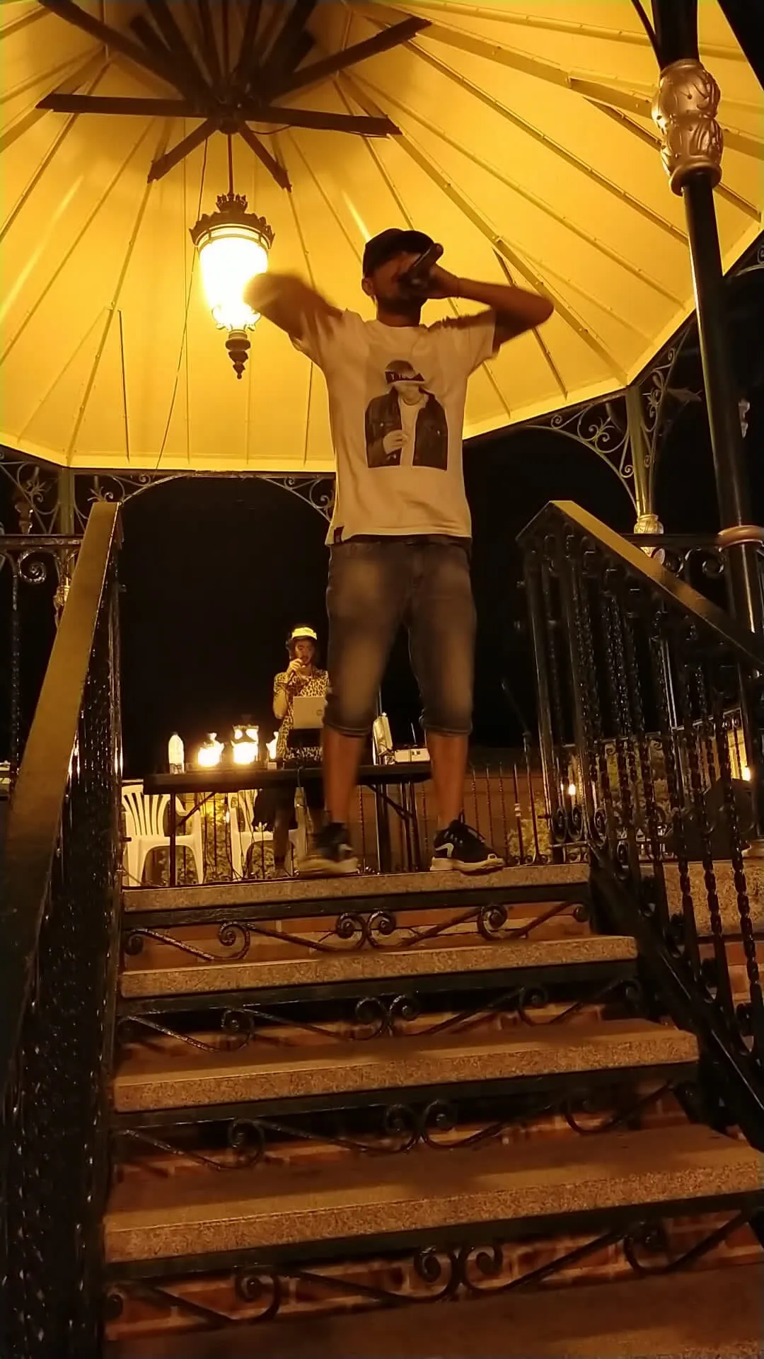 Los raperos Abram y Di Neim ofrecían un concierto en la Plaza de España 