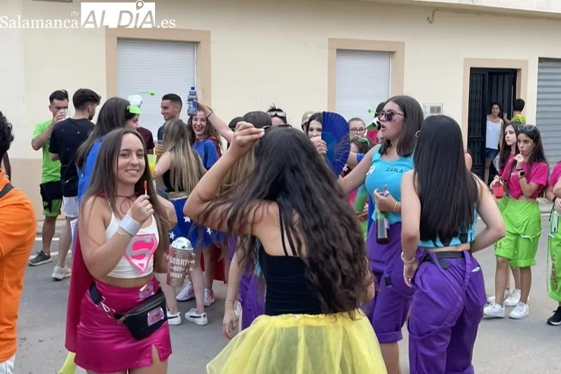 Foto 2 - Villoruela se llena de color, ambiente y emoci&oacute;n para dar la bienvenida a sus fiestas patronales