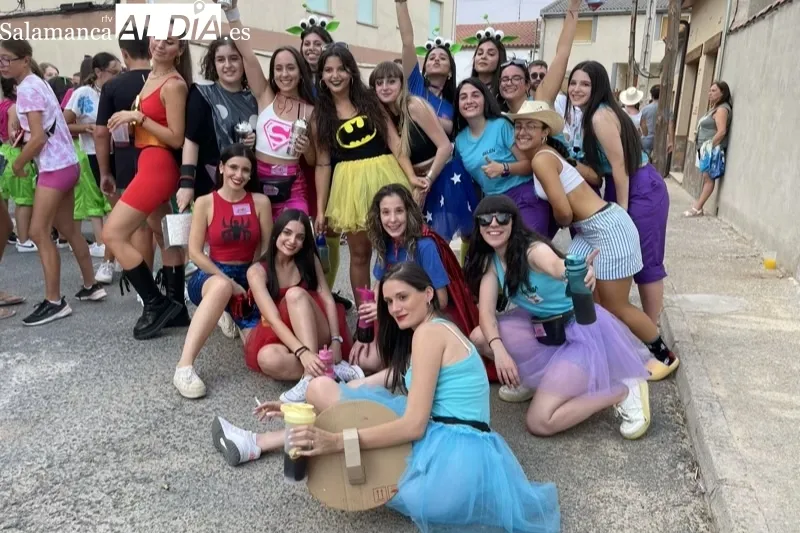 Foto 6 - Villoruela se llena de color, ambiente y emoci&oacute;n para dar la bienvenida a sus fiestas patronales