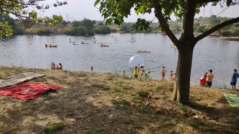 Fiesta del Agua en el complejo recreativo del Rocoso de Aldeadávila de la Ribera 