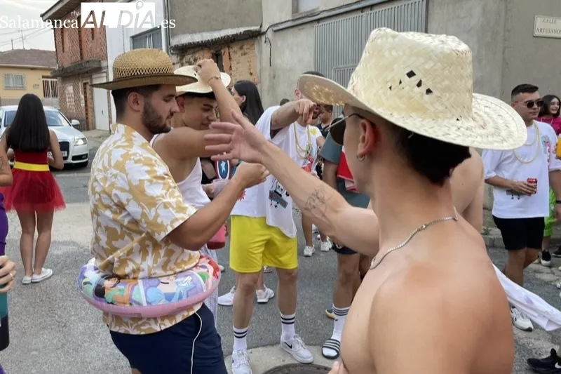 Foto 8 - Villoruela se llena de color, ambiente y emoci&oacute;n para dar la bienvenida a sus fiestas patronales