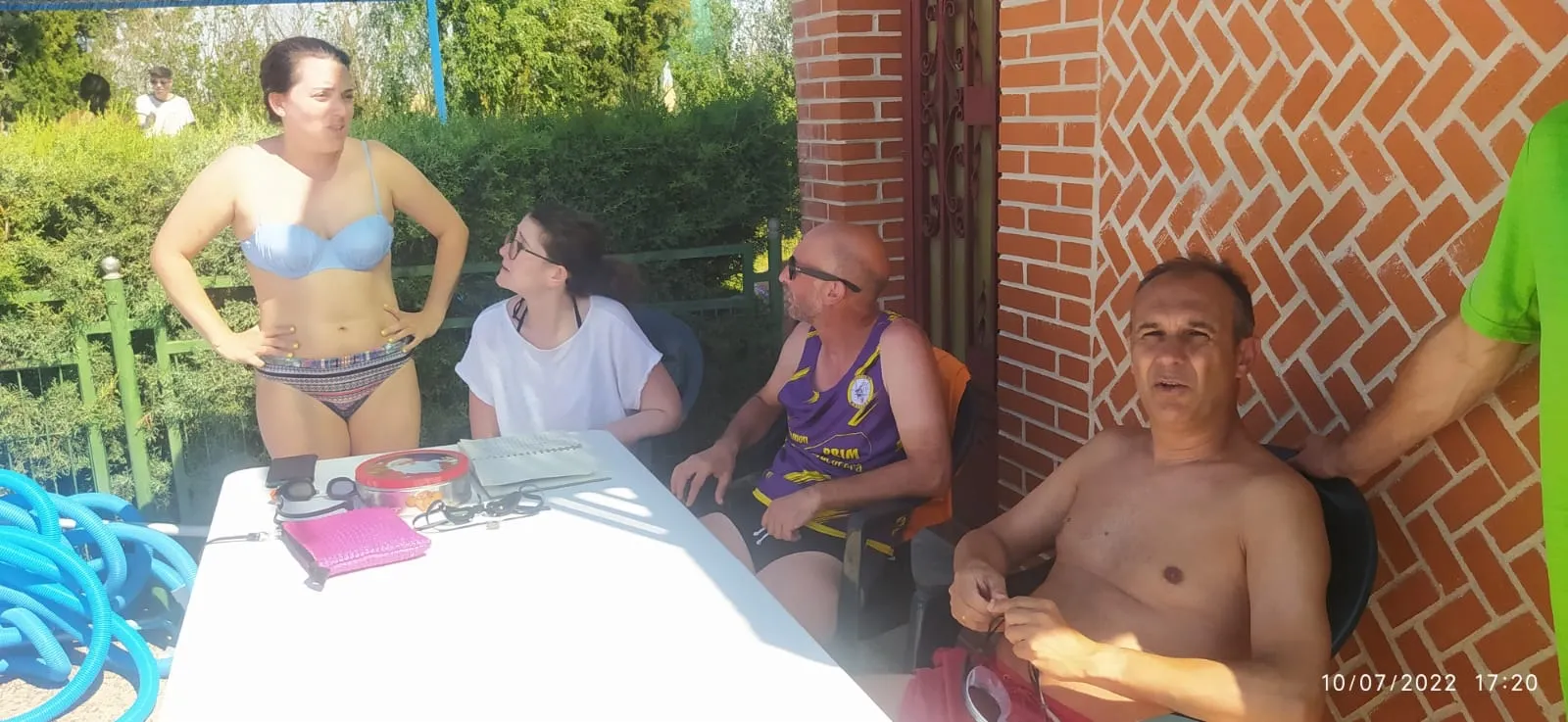 Las piscinas de Macotera acogían el Reto ‘Mójate por la Esclerosis Múltiple’