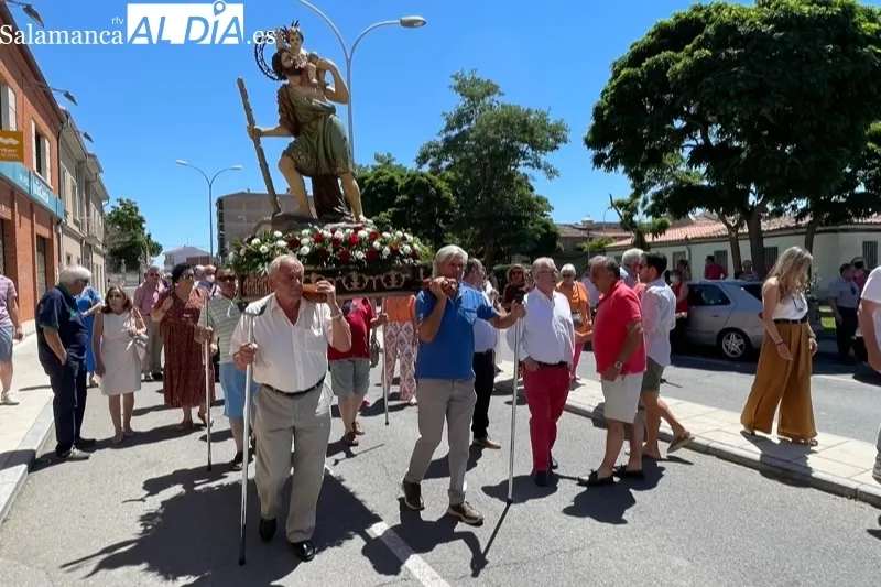 Foto 3 - Multitudinaria vuelta de la fiesta de San Cristobal en Pe&ntilde;aranda