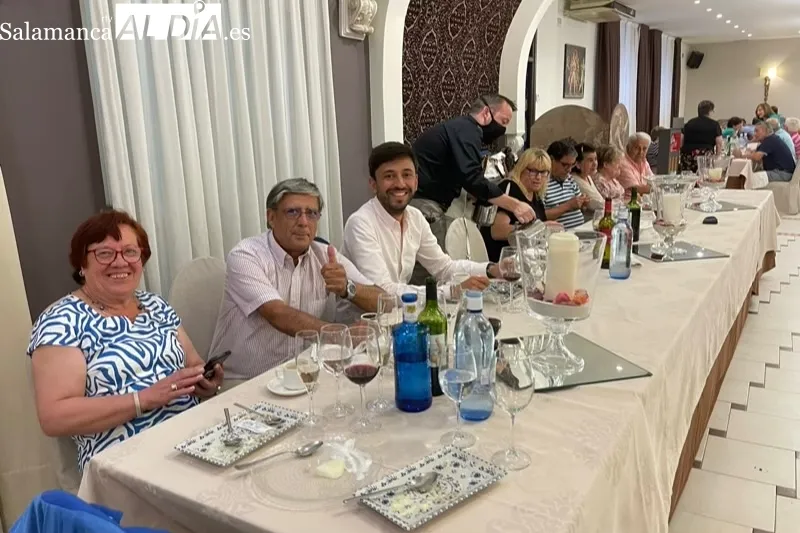 La asociaciòn de mayores San Miguel ha retomado su fiesta anual este viernes