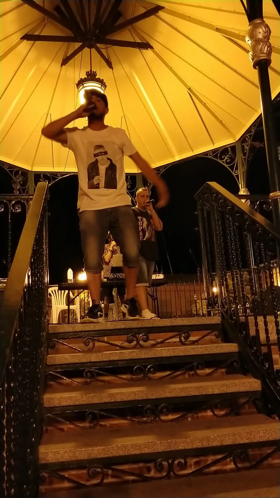 Los raperos Abram y Di Neim ofrecían un concierto en la Plaza de España 
