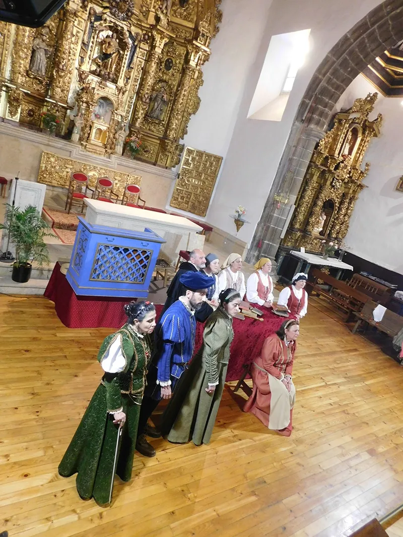 Foto 3 - &ldquo;Buscando a Nebrija&rdquo; llega a Candelario que aplaude emocionado al Grupo de Teatro Lazarillo de Tormes