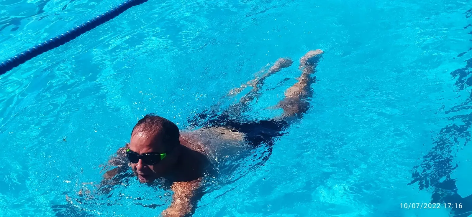 Las piscinas de Macotera acogían el Reto ‘Mójate por la Esclerosis Múltiple’