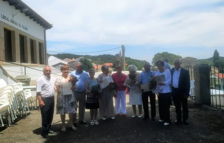 Foto 9 - La Asociaci&oacute;n El Tilero de Navasfr&iacute;as festeja las Bodas de Oro de cuatro matrimonios