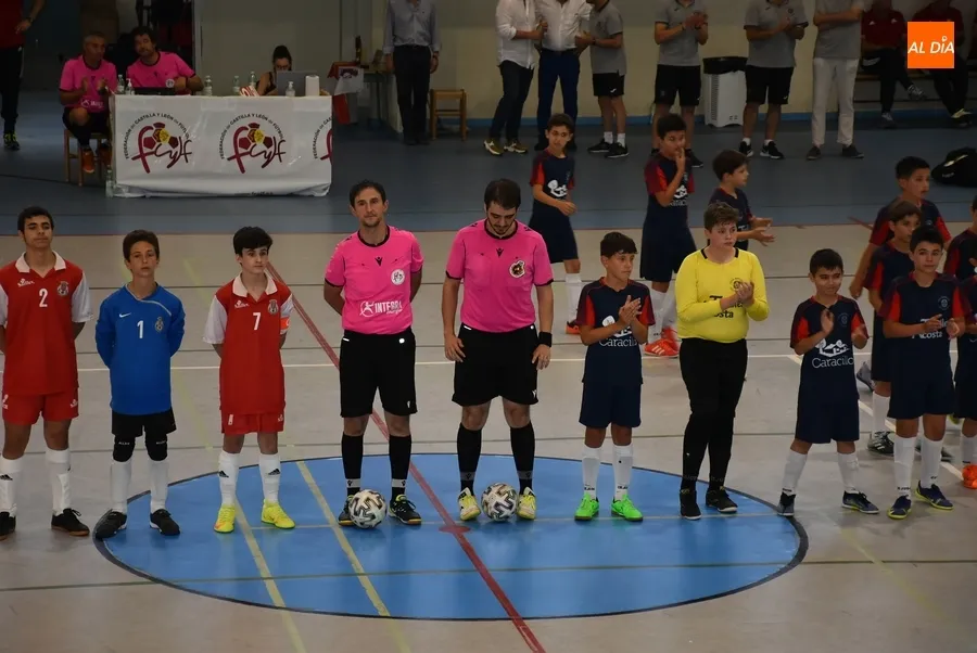 Foto 3 - InterSala triunfa en tierras mirobrigenses en el intenso torneo hispano-luso de f&uacute;tbol sala