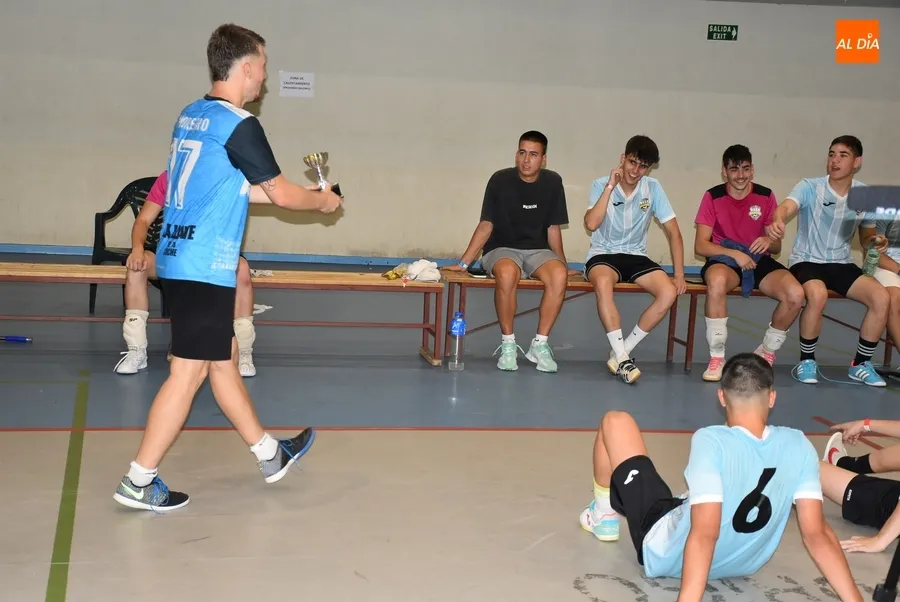 Foto 6 - El Real Brazzers FC triunfa en el 4&ordm; Torneo 48 Horas del III Columnas
