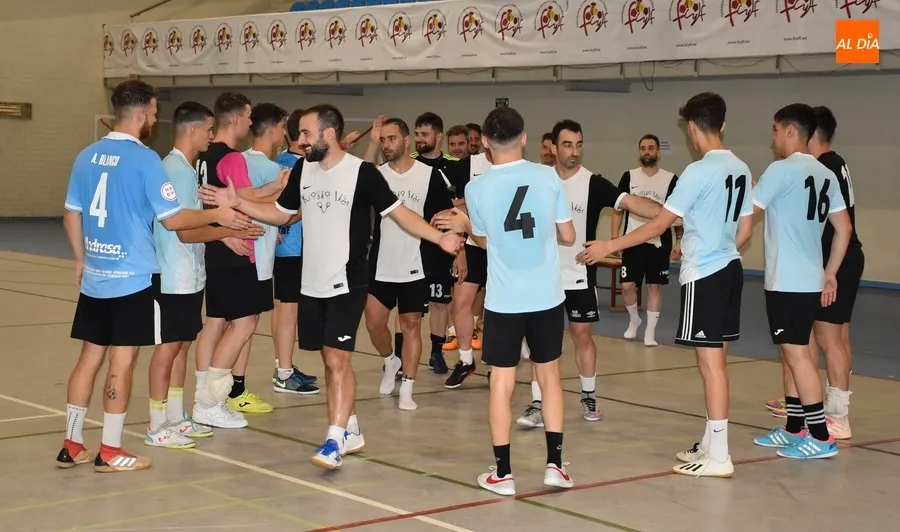 Foto 8 - El Real Brazzers FC triunfa en el 4&ordm; Torneo 48 Horas del III Columnas