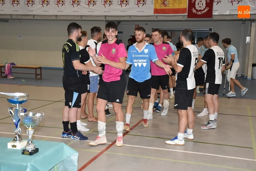 Foto 11 - El Real Brazzers FC triunfa en el 4&ordm; Torneo 48 Horas del III Columnas
