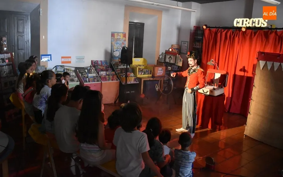Foto 5 - La Biblioteca Municipal abre sus puertas a &lsquo;El Gran Calib&aacute;n&rsquo;