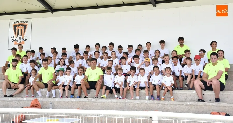Foto 2 - Arranca el 7&ordm; Mir&oacute;briga Campus con la visita de su antigua alumna y monitora Carmen &Aacute;lvarez