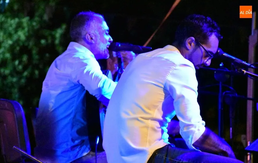 Foto 2 - Gran animaci&oacute;n en el concierto de Akay Flamenco en el barrio de San Andr&eacute;s