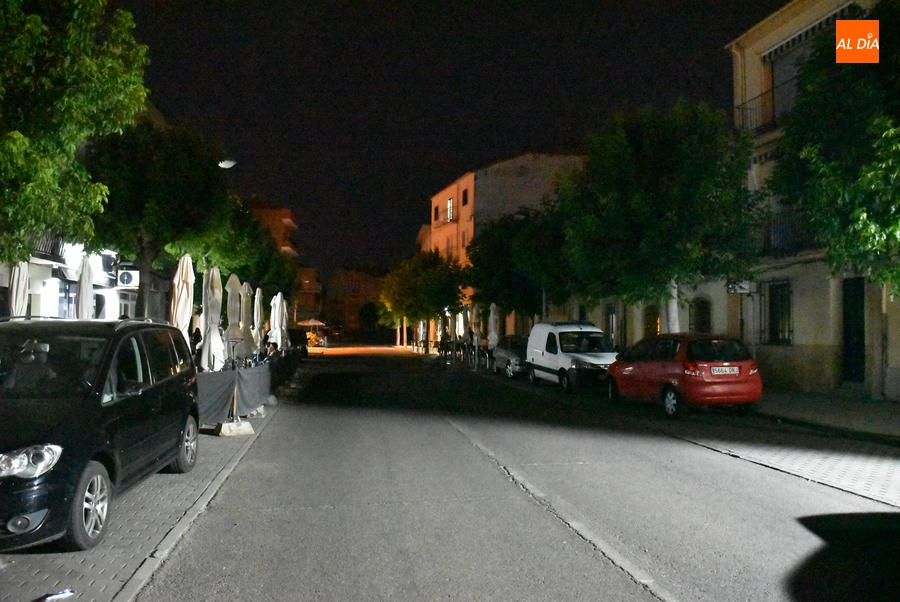 Foto 3 - Parte del barrio de San Cristóbal inicia la noche con un apagón callejero
