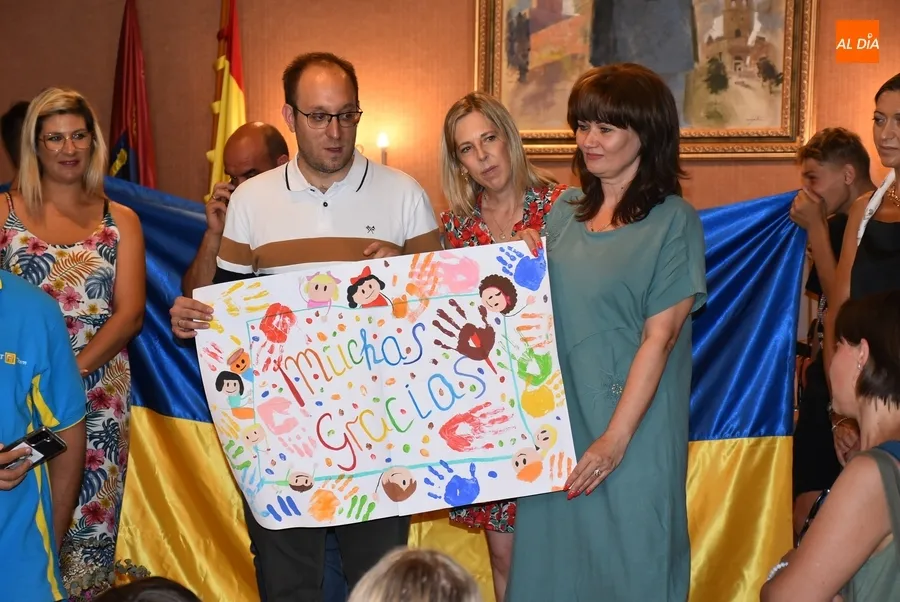Foto 6 - Medio centenar de ni&ntilde;os y j&oacute;venes de Ucrania pasan una jornada en Ciudad Rodrigo