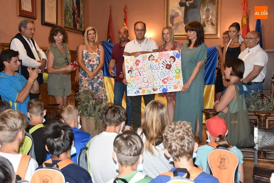 Foto 7 - Medio centenar de ni&ntilde;os y j&oacute;venes de Ucrania pasan una jornada en Ciudad Rodrigo
