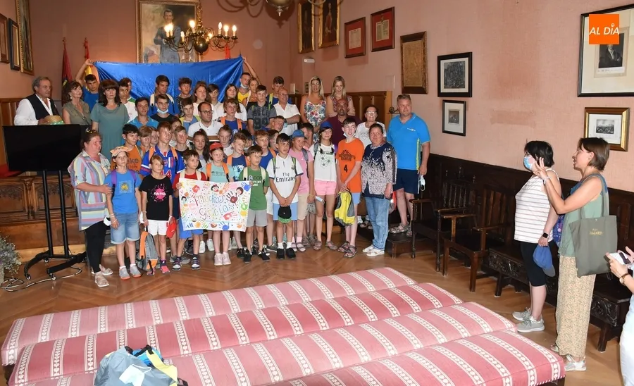 Foto 8 - Medio centenar de ni&ntilde;os y j&oacute;venes de Ucrania pasan una jornada en Ciudad Rodrigo