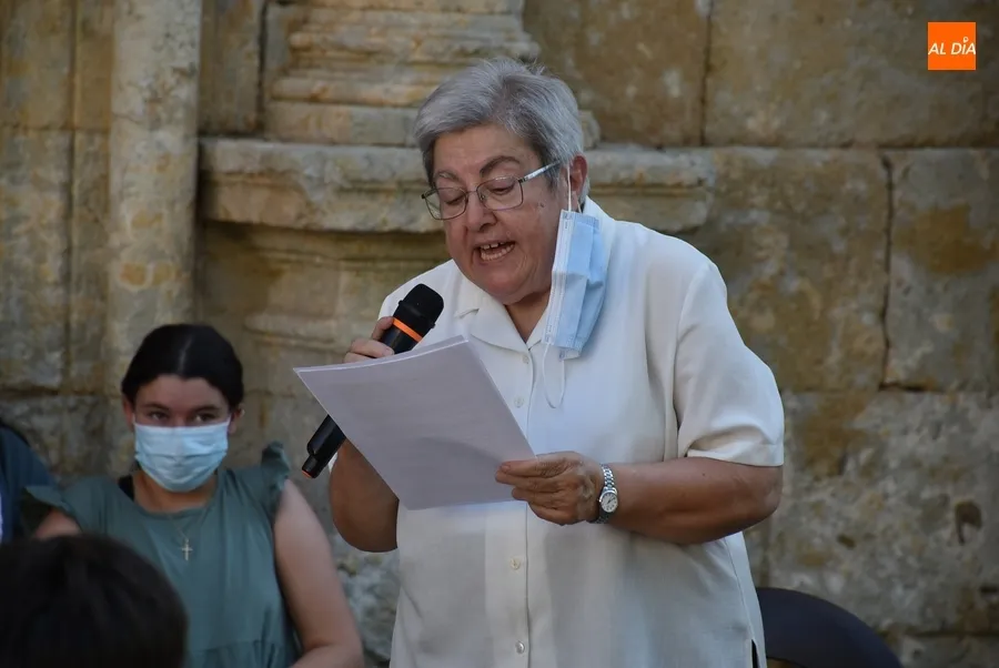 Foto 10 - Un centenar de personas conmemora en Mir&oacute;briga la Jornada Mundial de los Abuelos y de los Mayores