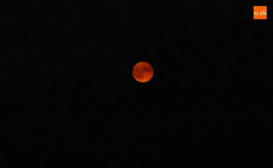 Foto 3 - 1Foto: Luna llena de fuego