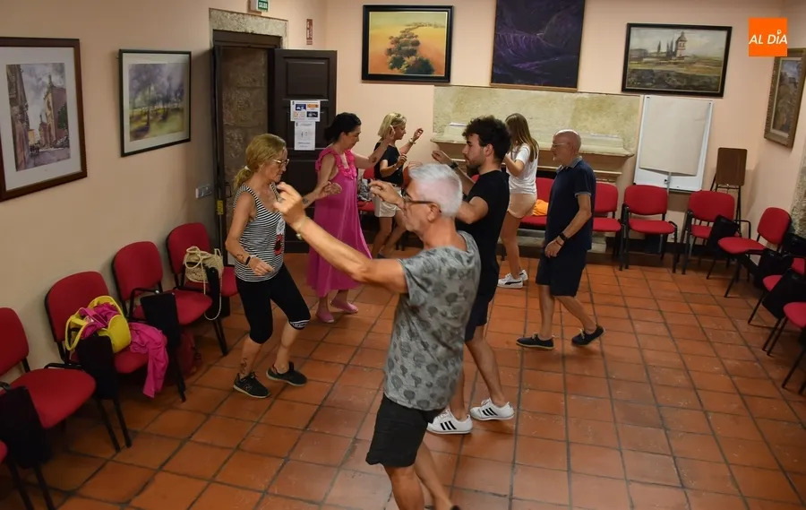 Foto 5 - Turno para el baile en las Jornadas de Cultura Tradicional Rayana