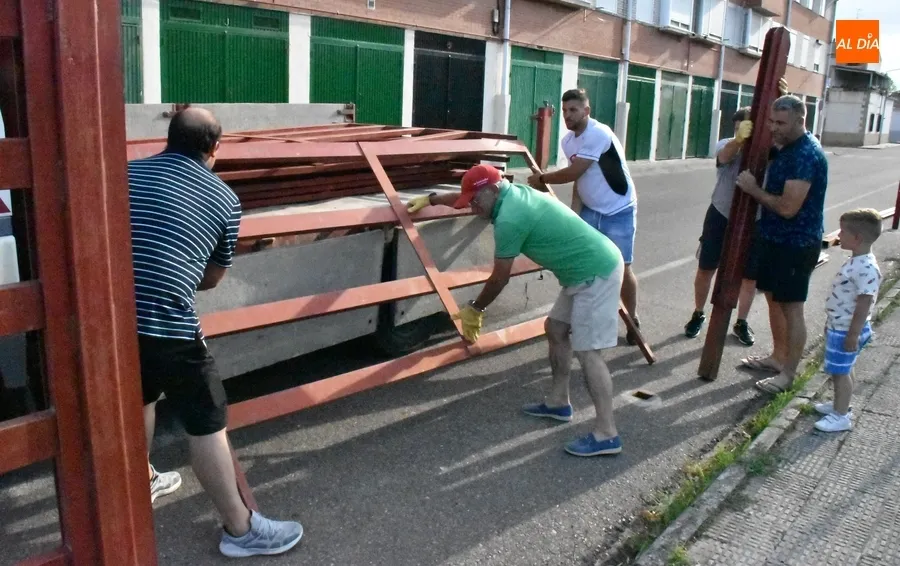 Foto 3 - El Barrio Nuevo se prepara para su esperada cita taurina del s&aacute;bado