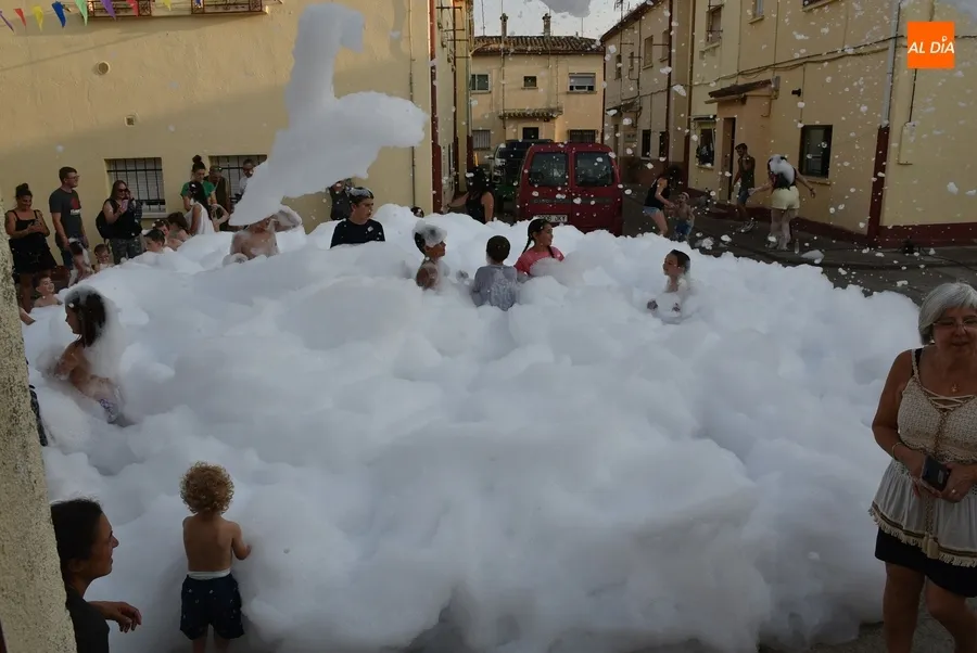 Foto 11 - Los ni&ntilde;os protagonizan el arranque de las fiestas de la Avenida de Espa&ntilde;a
