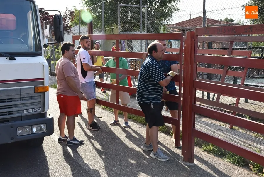Foto 7 - El Barrio Nuevo se prepara para su esperada cita taurina del s&aacute;bado