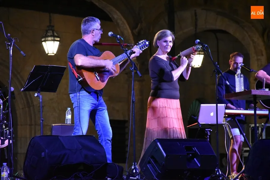 Foto 11 - Ciudad Rodrigo vive un hermanamiento m&aacute;s l&uacute;dico con C&aacute;ceres a trav&eacute;s de la m&uacute;sica