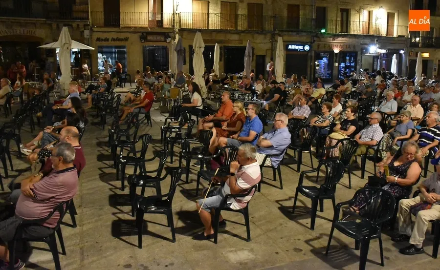 Foto 8 - Ciudad Rodrigo vive un hermanamiento m&aacute;s l&uacute;dico con C&aacute;ceres a trav&eacute;s de la m&uacute;sica