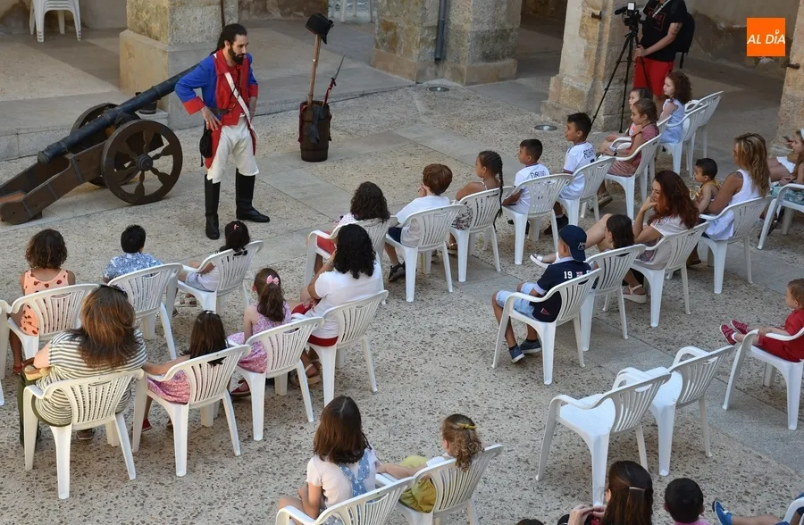 Foto 4 - Turno en la Semana Napole&oacute;nica para el microteatro con Sergio Cardoso 